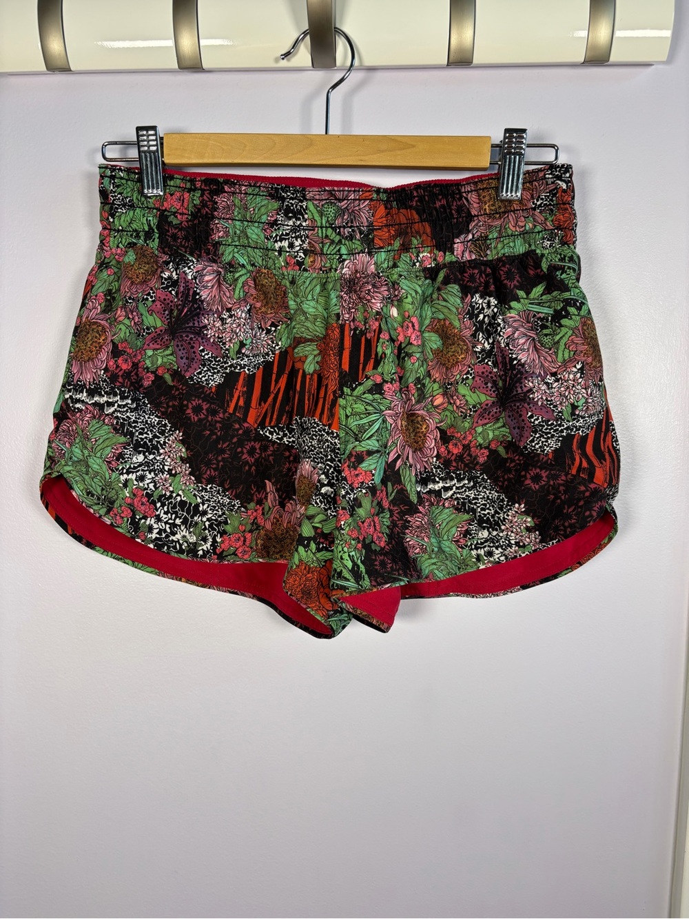 lululemon athletica Choose A Side Reversible Floral Athletic Shorts in Ruby/Zen